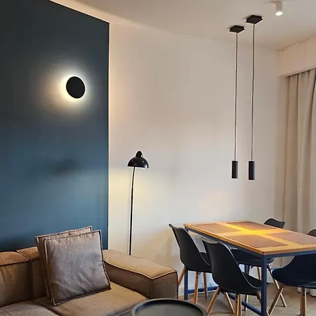 Tam Mozart Skanderbeg Square *