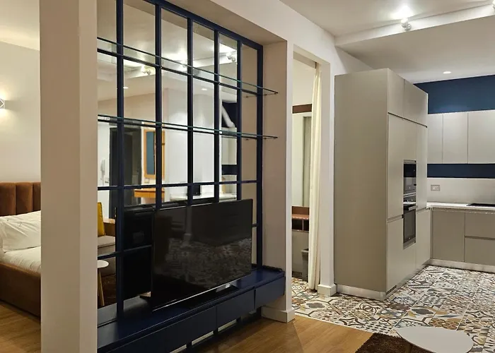 Tam Mozart Skanderbeg Square 아파트