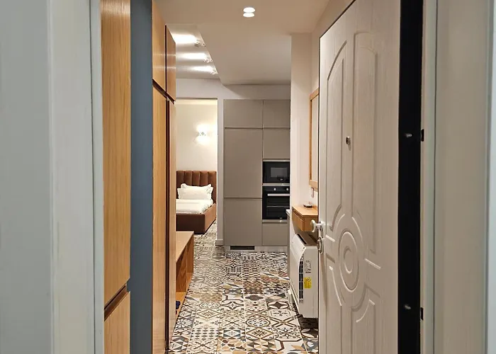 Tam Mozart Skanderbeg Square 아파트 *