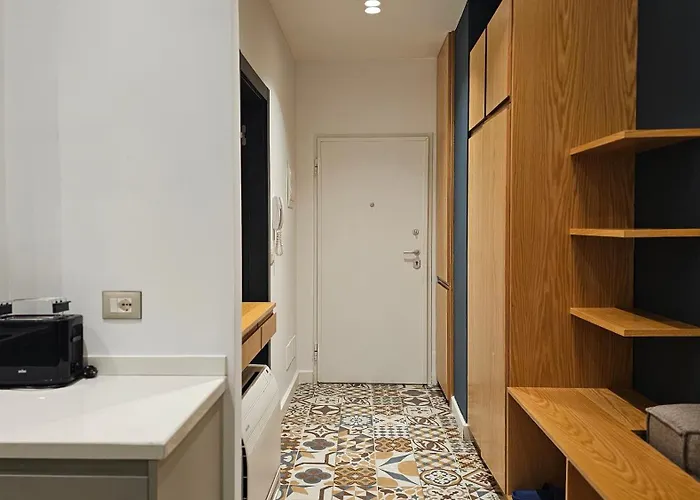 아파트 Tam Mozart Skanderbeg Square *