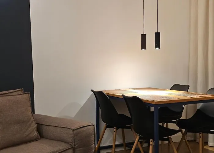 Tam Mozart Skanderbeg Square *