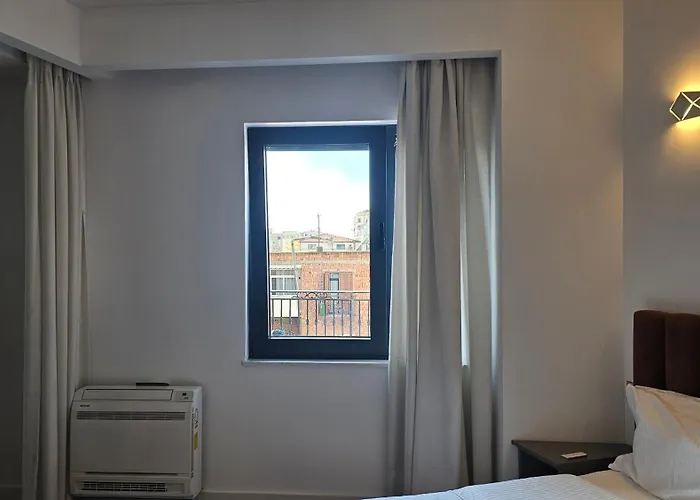 아파트 Tam Mozart Skanderbeg Square 티라나