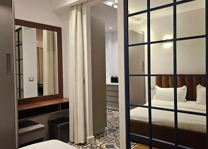 Tam Mozart Skanderbeg Square 아파트 *