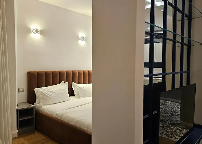 아파트 Tam Mozart Skanderbeg Square 티라나