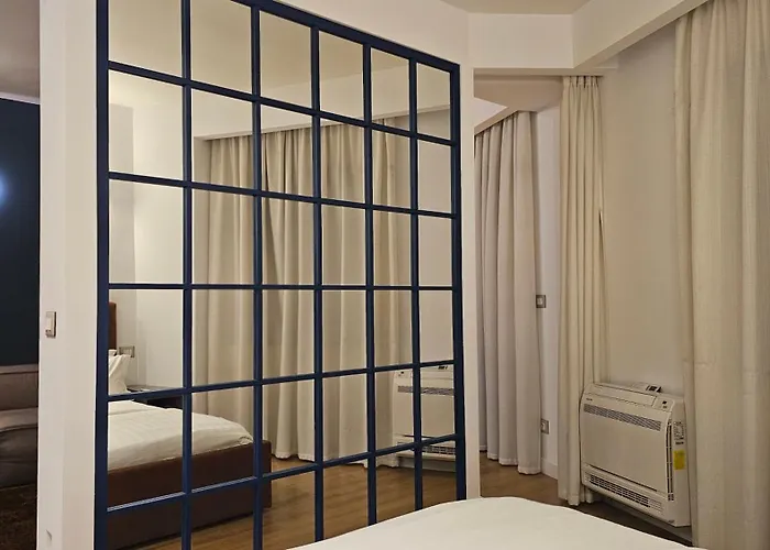 Tam Mozart Skanderbeg Square *