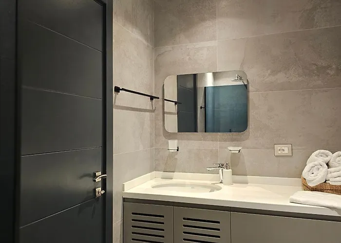 아파트 Tam Mozart Skanderbeg Square 티라나